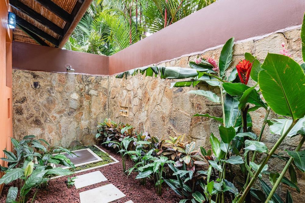 Hideaway Rio Celeste Hotel Bijagua Exterior photo